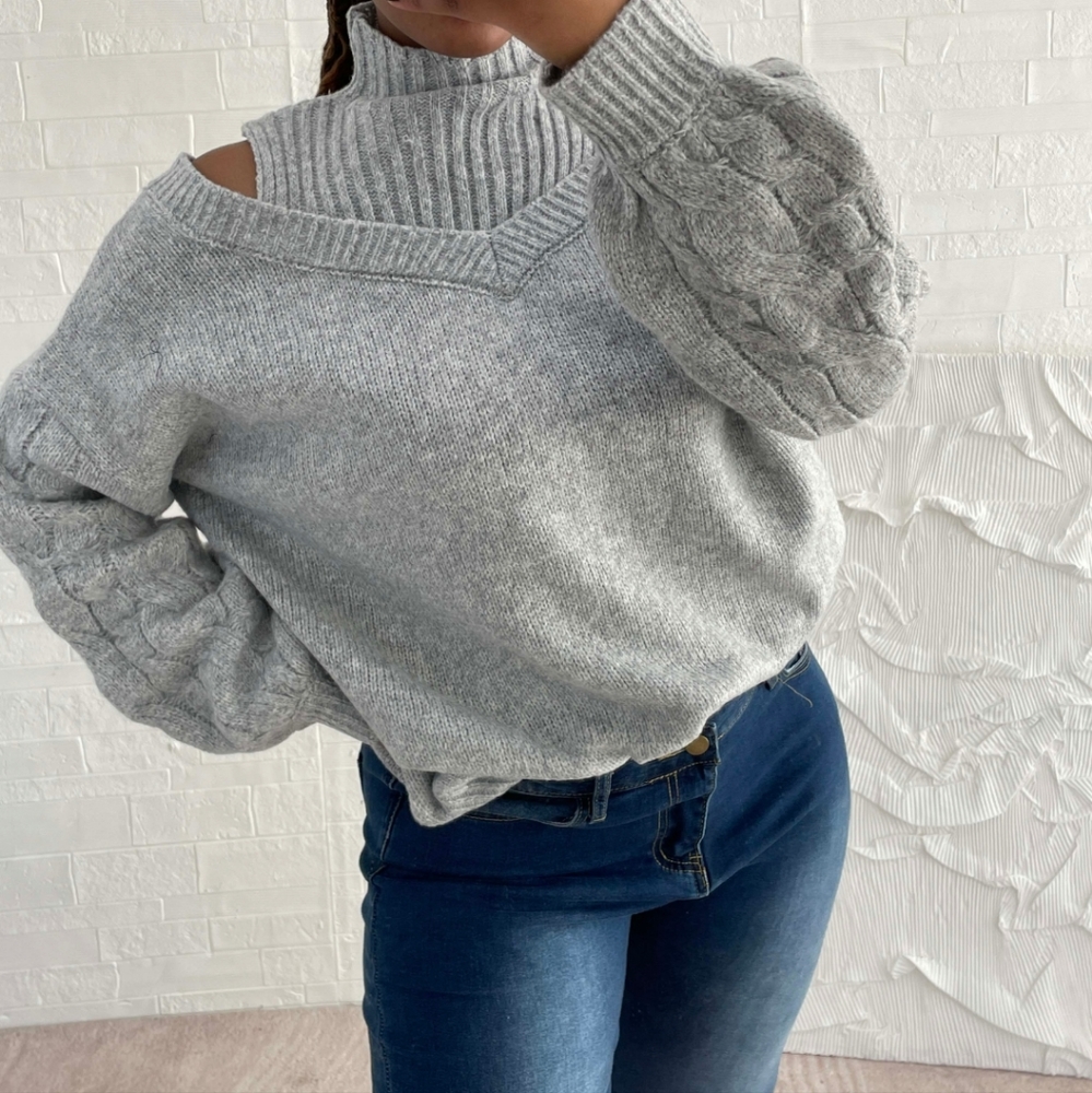 Cable knit Cold Shoulder Sweater - Picture 2 of 5